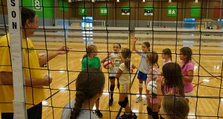 Volleyball Feature Card